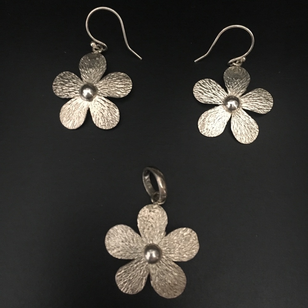 Silver set